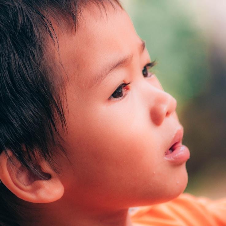 Kaveri Mehta, Lead Design Curator at Field Sandy Pantry, reviewing corporate floral arrangements